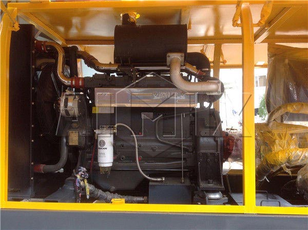 caterpillar trailer pump