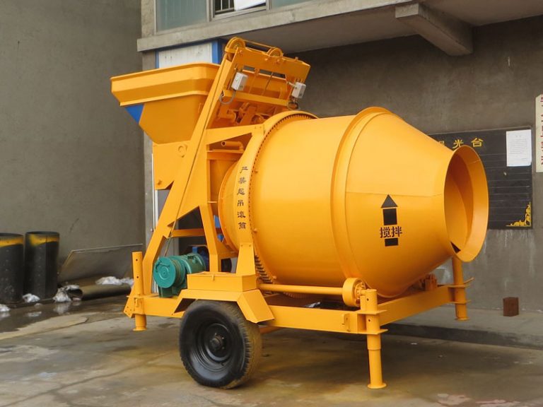 Mobile Concrete Mixer Convenient Concrete Mixing Equipment