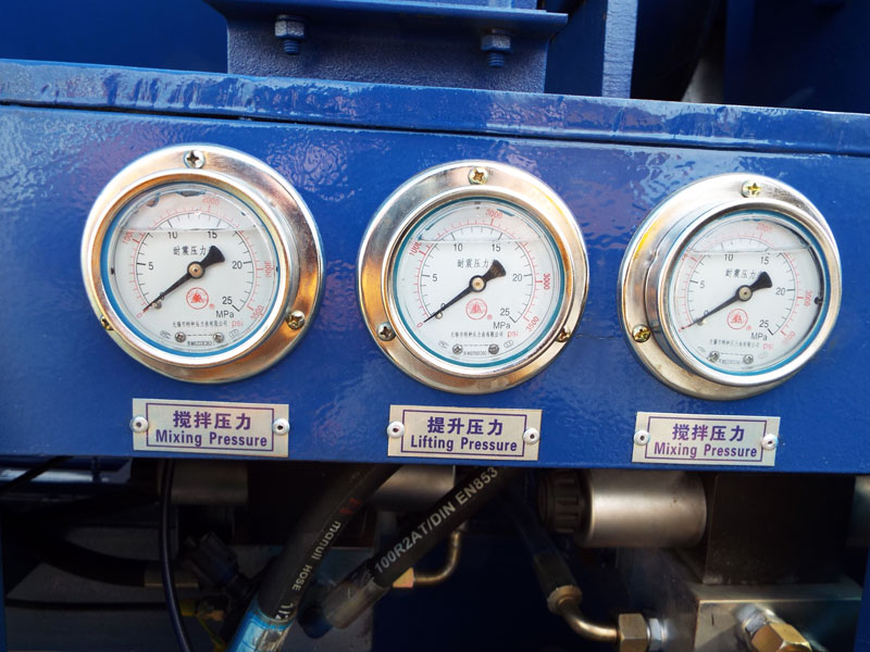 pressure gage of mixer pump