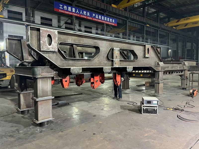 frame of mobile crushing plant