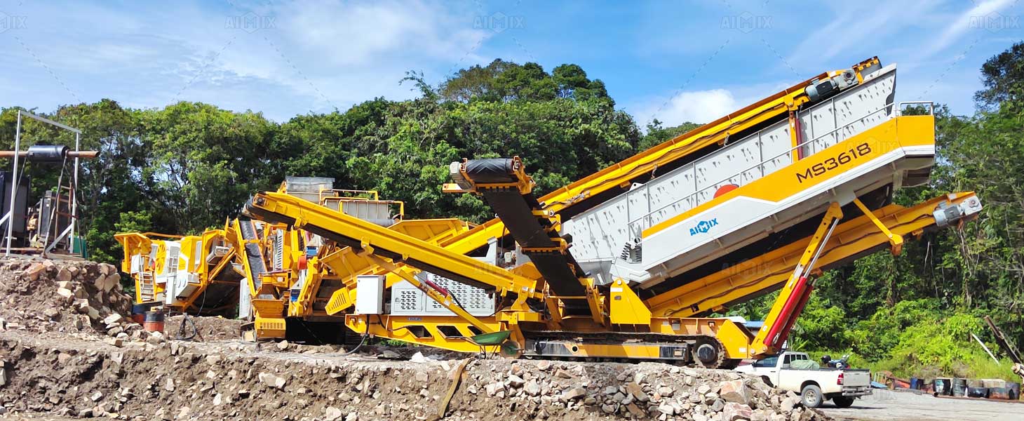 crawler mobile concrete crusher plant worked in Malaysia