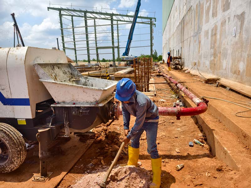 concrete trailer pump delivering concrete in indonesia