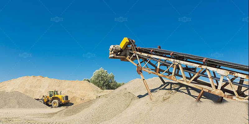 a crusher plant working on the crushing site