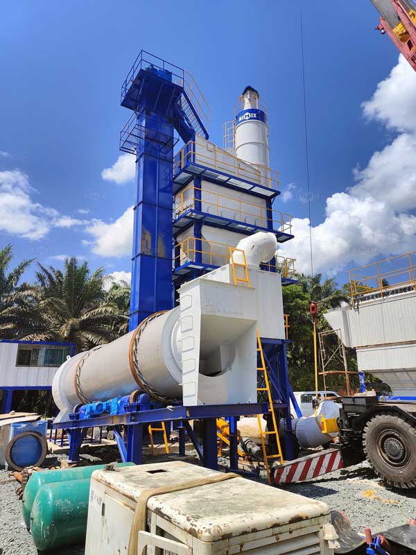 120 tph stationary asphalt batching plant working for producing asphalt