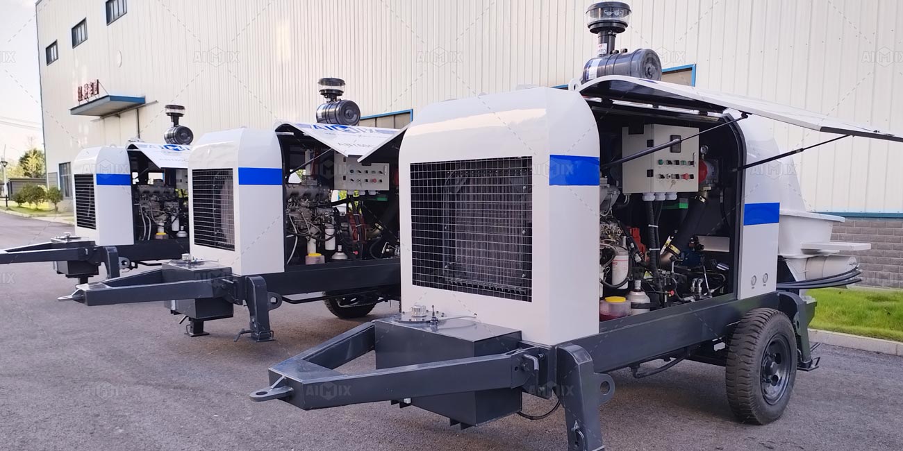 Limpiar tres bombas de hormigón para remolque