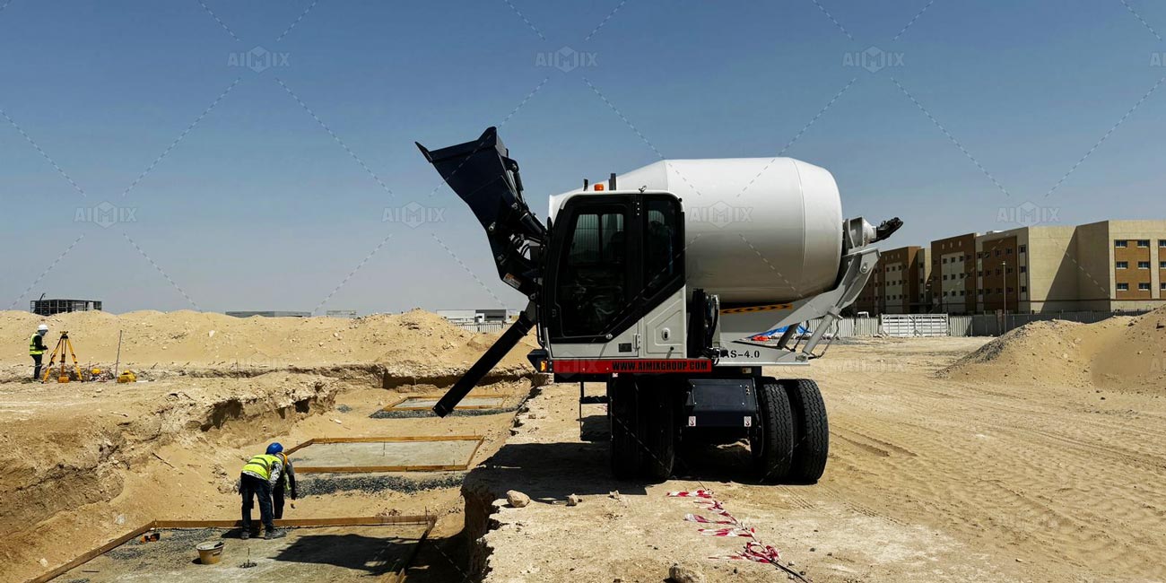 AS-4.0 self-loading mixer for house building in UAE