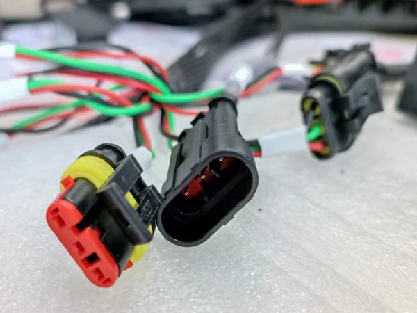 Waterproof wiring harness of concrete mixer