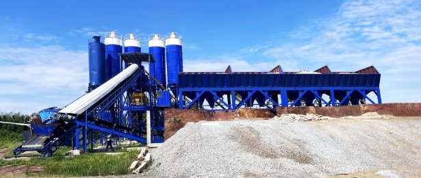 AJ180 batching plant for road project