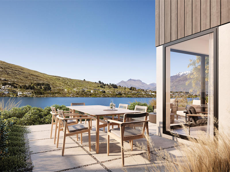 Lakeside Luxury Villas need Crawler Chassis Boom Pump