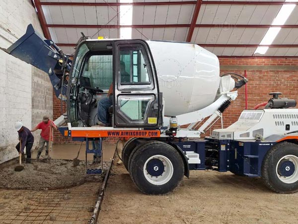 concrete mixer in for house building