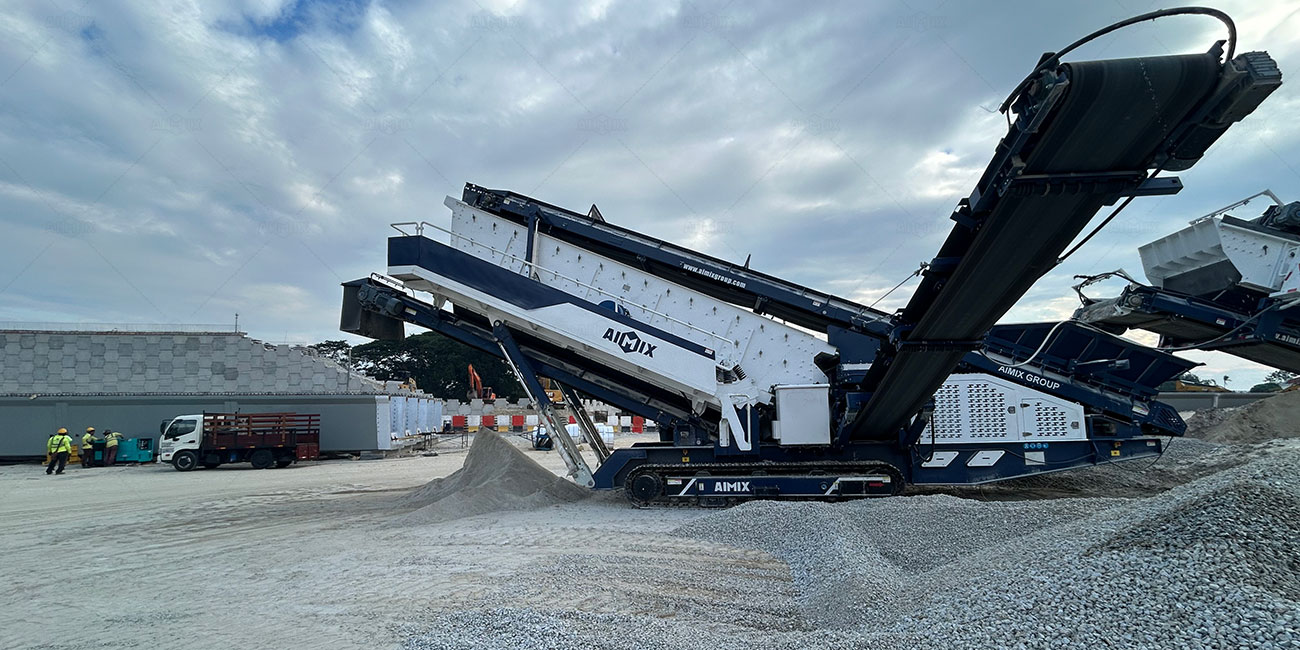 crawler crushers operation on-site