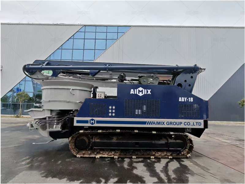 crawler pan mixer mobile concrete pump for sale in Pakistan