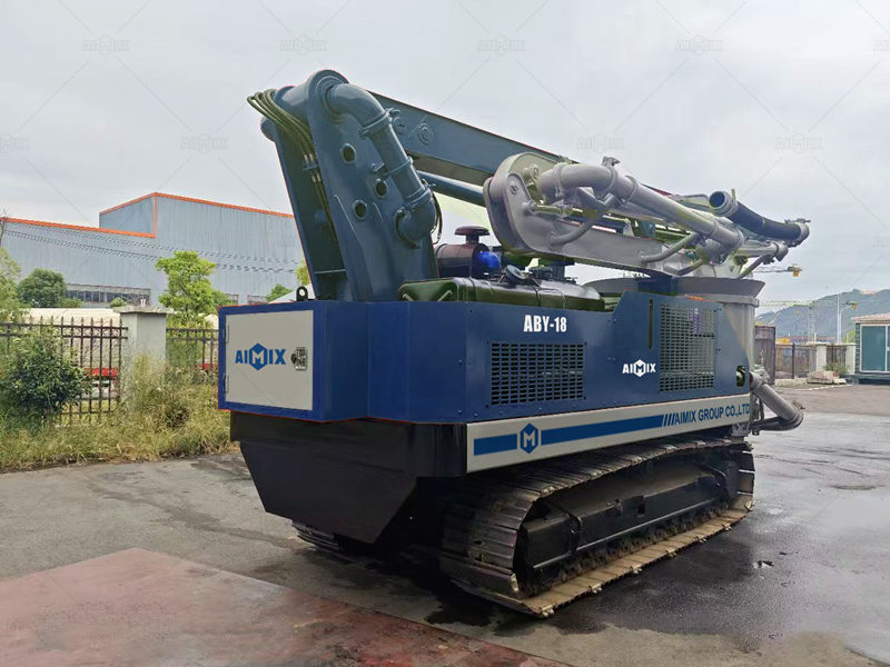 crawler type mobile concrete pump for sale in Pakistan