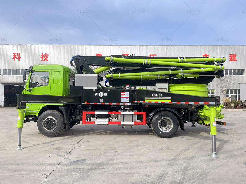 33m pan mixer concrete line pump truck for sale
