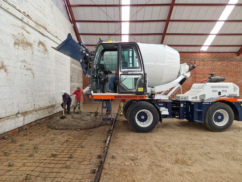 AS-3.5 Self loading transit mixer in Guatemala