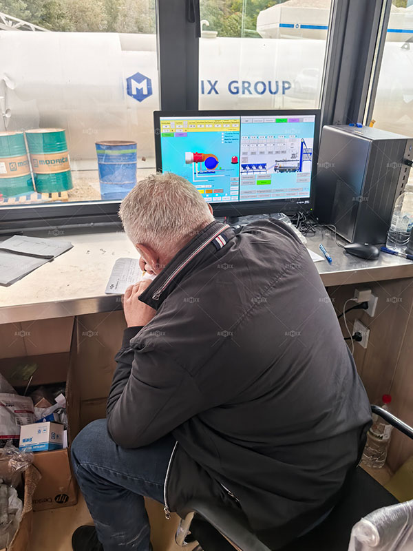 customer review in the control room