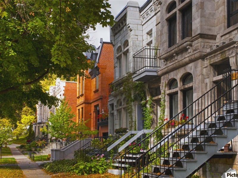 residential buildings in Montreal need concrete pump for sale in Canada