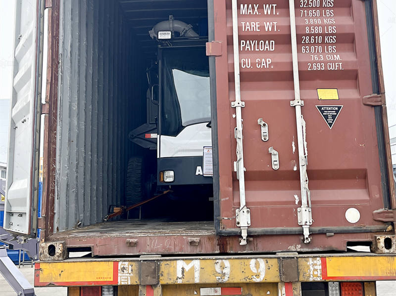 truck mounted concrete pump in container before shipment