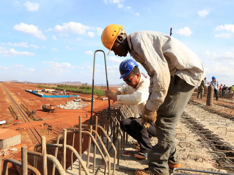 Kenya & China Road and Bridge Cooperation construction need diesel concrete pumps for sale