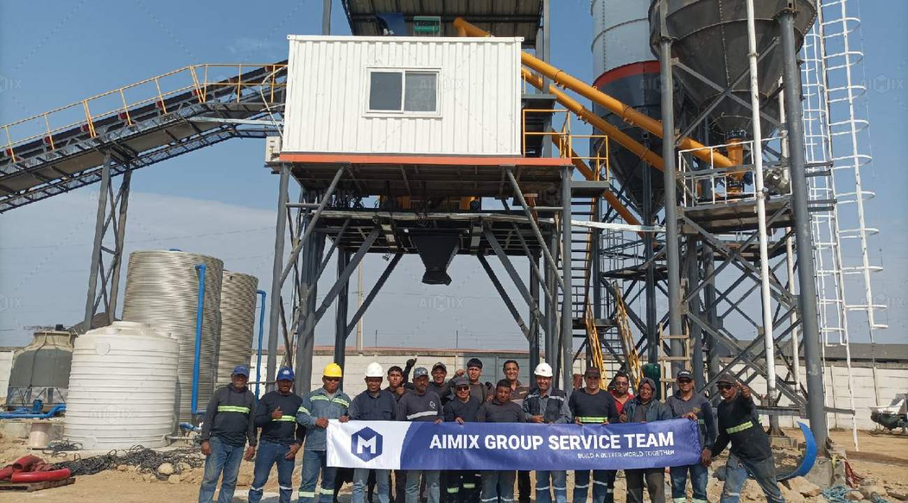 Aimix with customers in Ecuador