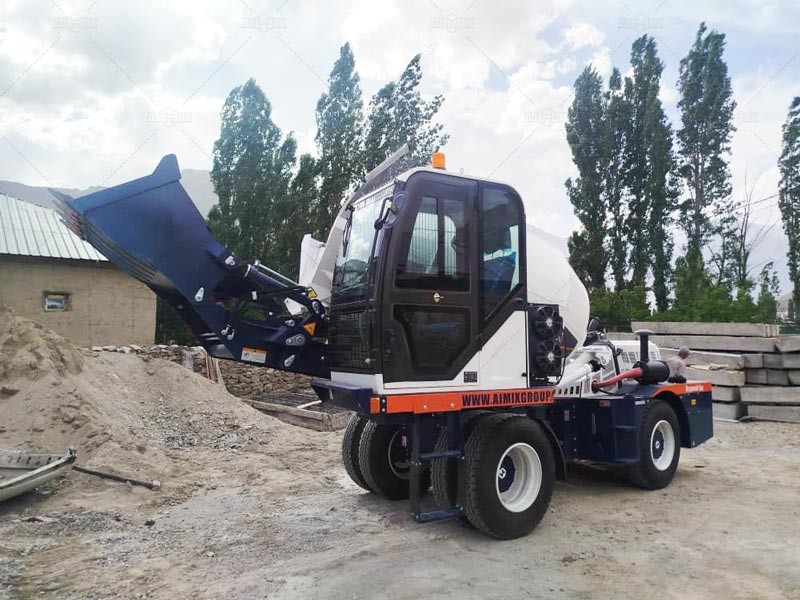 Aimix self loader concrete mixer working onsite