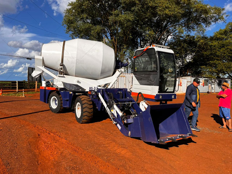 Aimix self loading mixer working in Paraguay