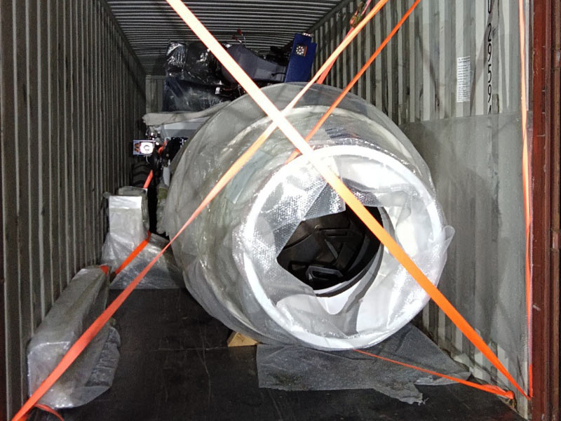 Aimix shipped 4 self loading concrete mixers to Guinea