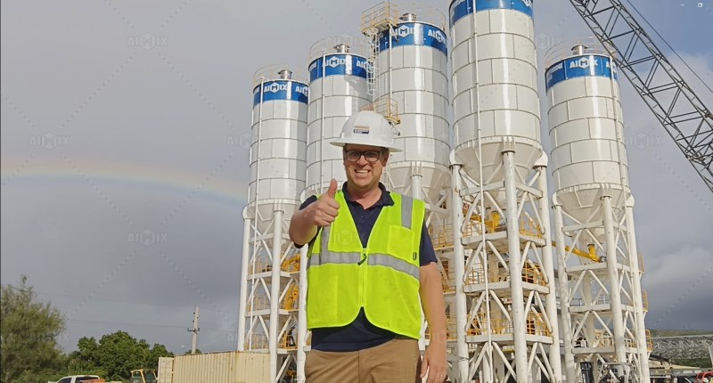 the client expressed the satisfaction for our AJ180 large-scale batching plant ar site