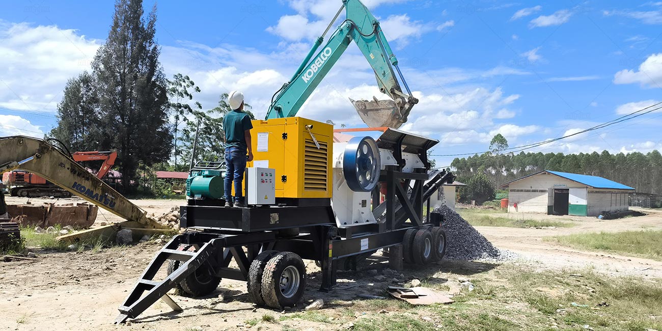 APYE4060 Mobile Jaw Crusher for Municipal Road Construction in Indonesia