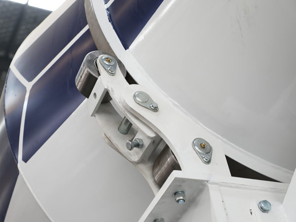 Self Loading Mixer Drum Support Rollers Inspection