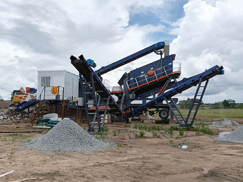zimbabwe clients buying AIMIX APY4 mobile crushers to start his aggregate business