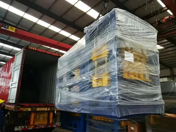 shipment of ABM-4SE semi automatic interlocking block machine