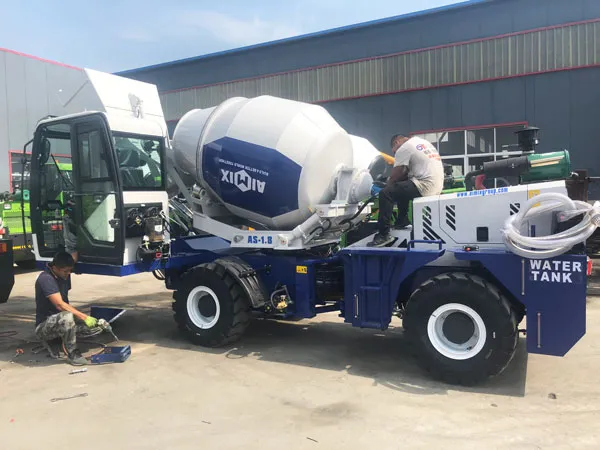 1.8 cubic meter self loading mixer