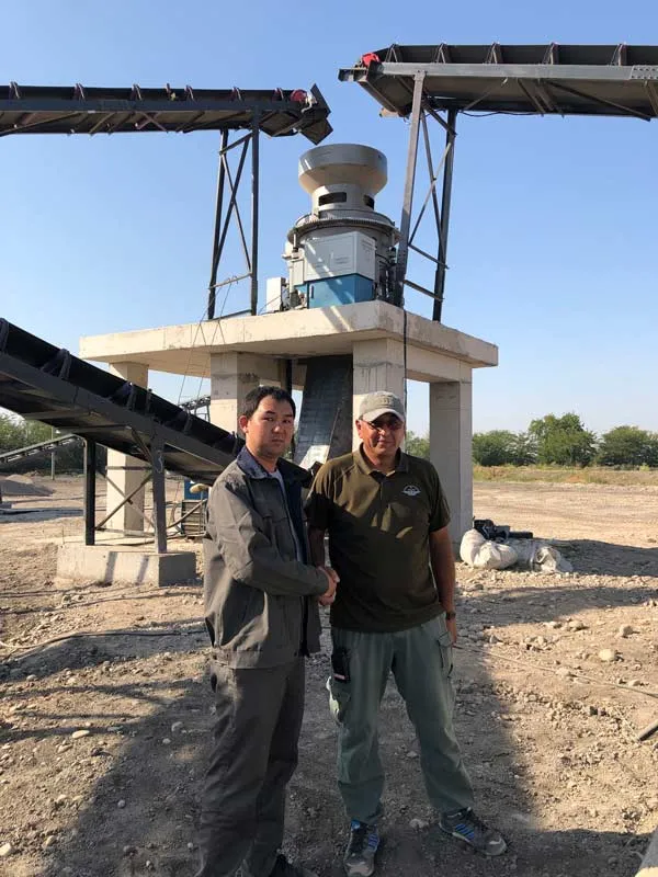 APC-300M cone crusher in operation
