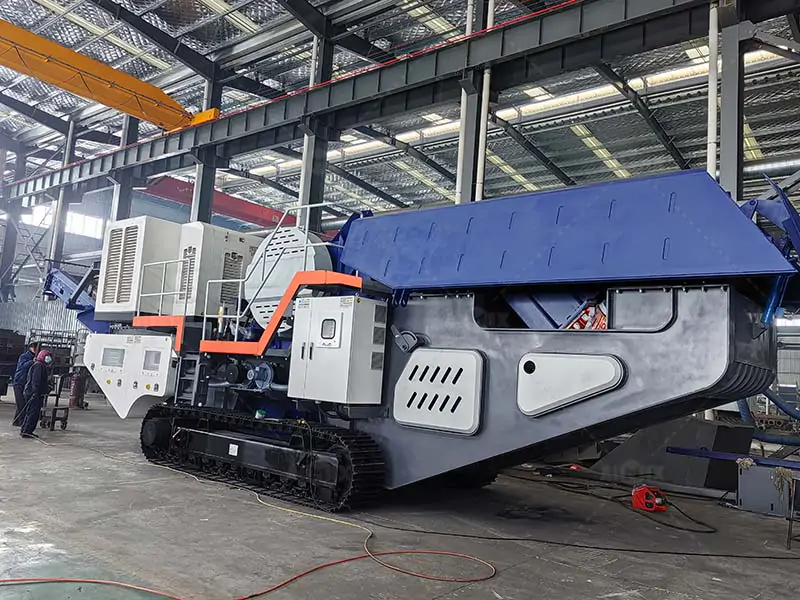 Track Jaw Crusher Manufacturing in Factory
