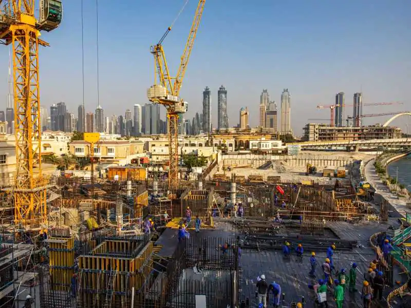 building construction in uae